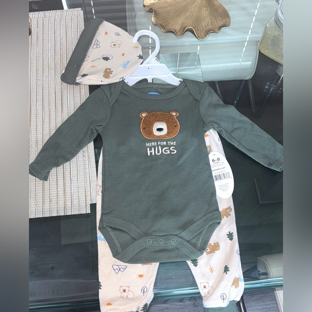 Green and Beige Baby Outfit with Bear Print